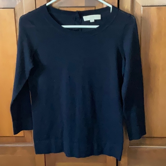 Light weight Loft sweaters - Picture 12 of 13